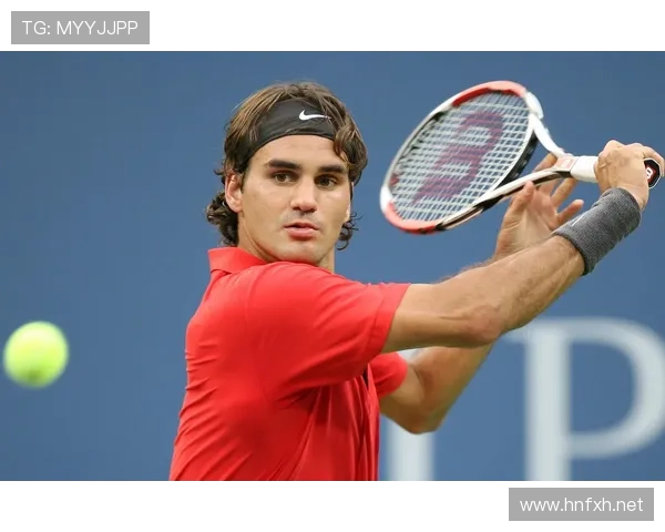 费德勒退役后每天喝三杯咖啡，穿拖鞋遛狗，像极了隔壁刚退休的教授